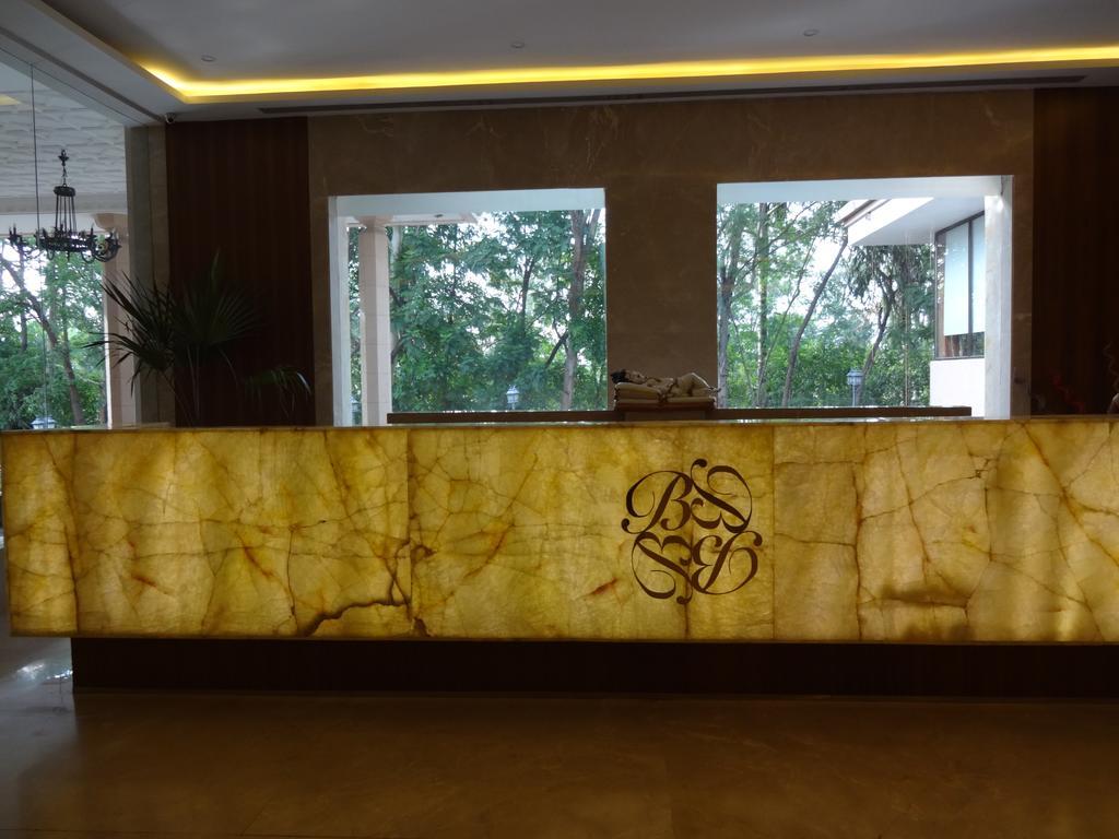巴比伦国际酒店 Rāipur 外观 照片