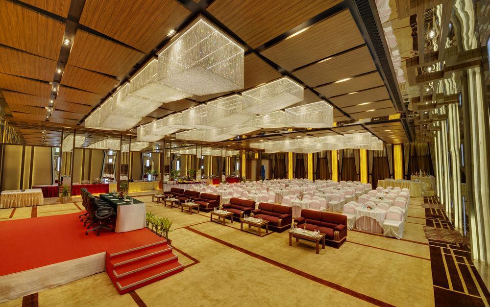 巴比伦国际酒店 Rāipur 外观 照片