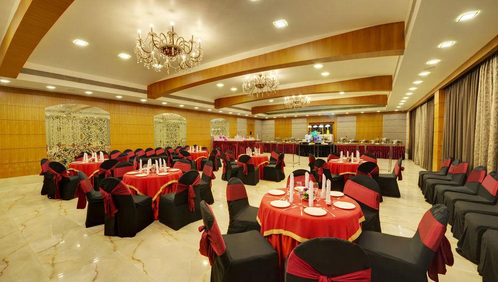 巴比伦国际酒店 Rāipur 外观 照片