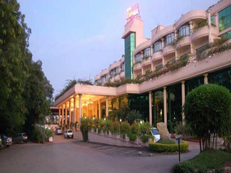 巴比伦国际酒店 Rāipur 外观 照片
