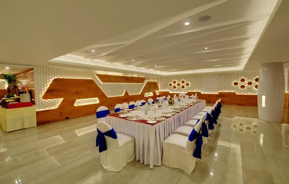 巴比伦国际酒店 Rāipur 外观 照片
